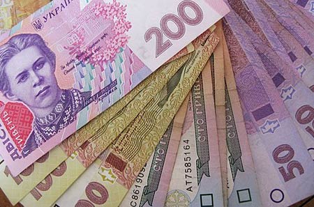 Гривні. Грати в інтернет казино на гривні
